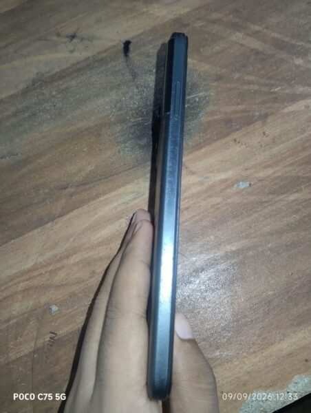 Poco M5