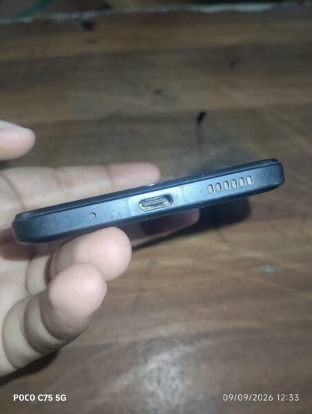 Poco M5