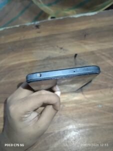Poco M5