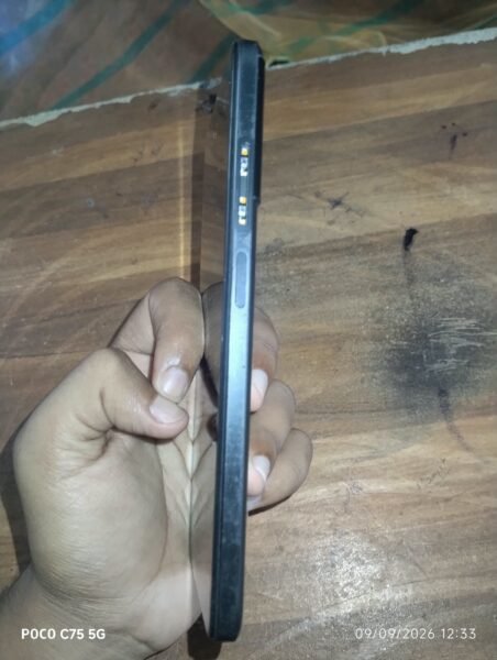 Poco M5